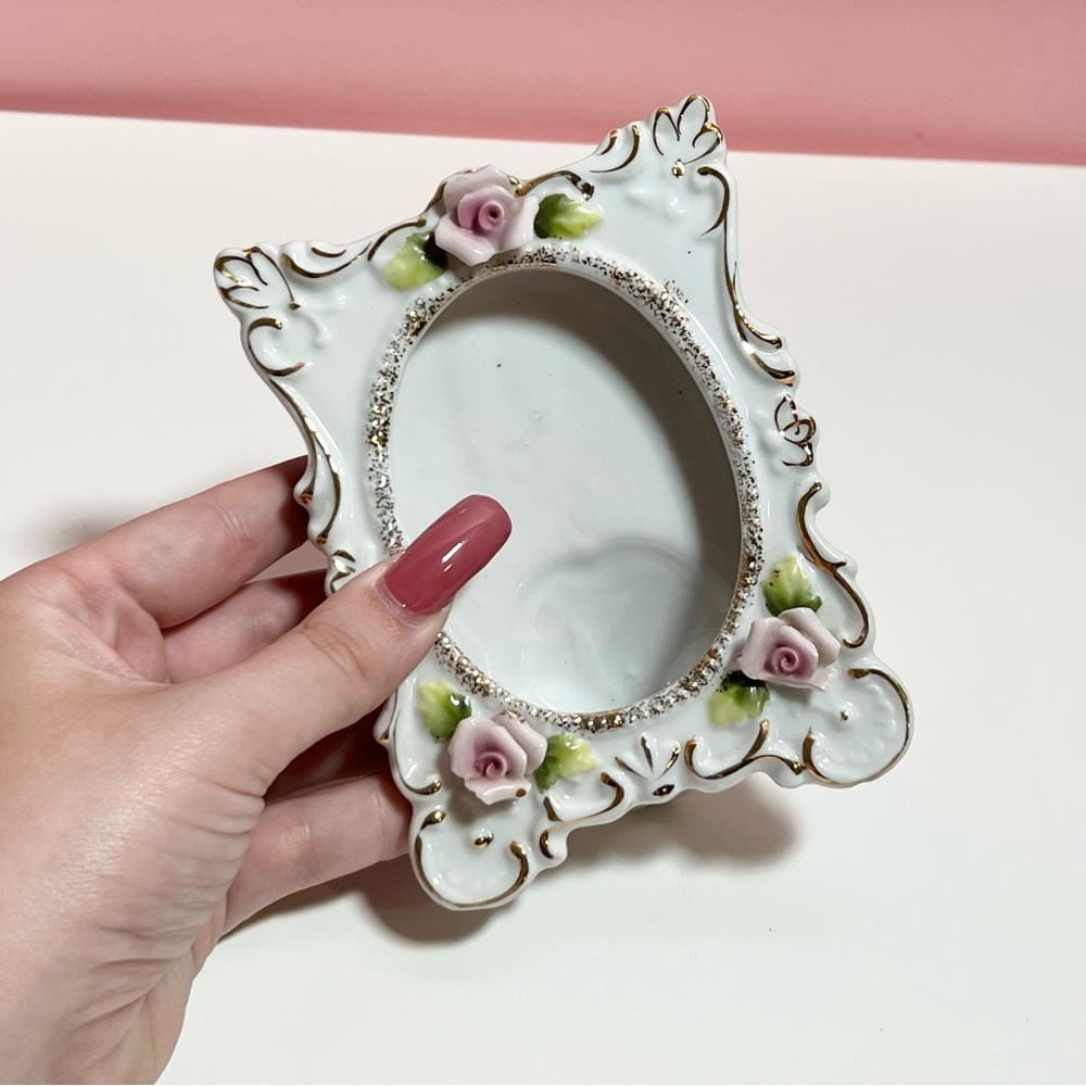 Vintage Victorian ornate pastel rose floral picture frame - Picture 2 of 4